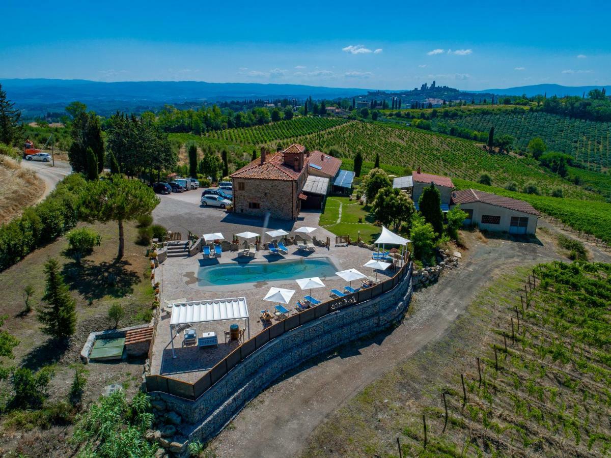 Casa Vacanza Le Case Сан-Джиминьяно Экстерьер фото